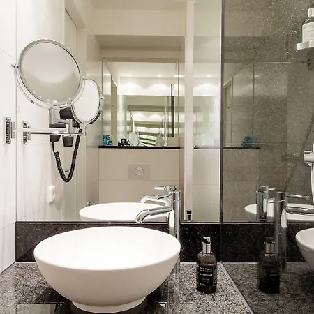 فندق One Koeln-messe